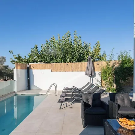 Haroupia Villa *